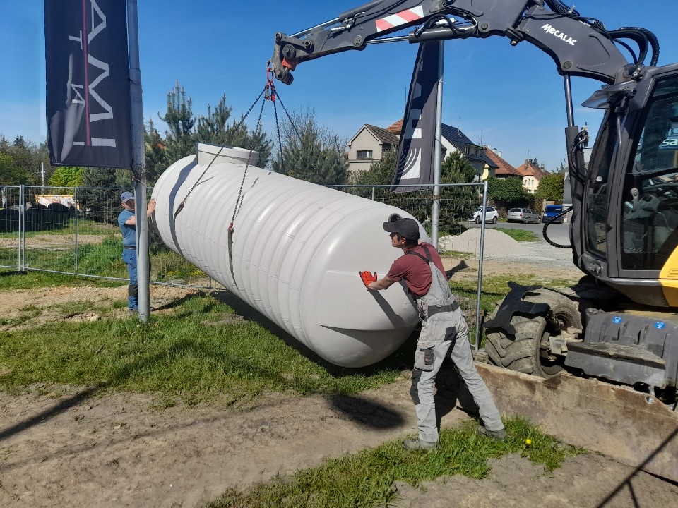 odolná sklolaminátová žumpa