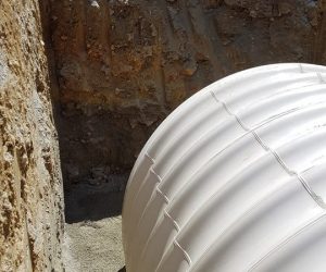 Postupný obsyp nádrže pieskom min. 30cm okolo celej nádrže