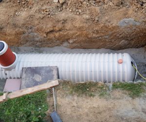 Obsyp nádrže a zásyp kanalizácie pieskom